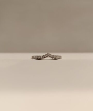Anillo estilo Valentino con circonias y bochitas de plata