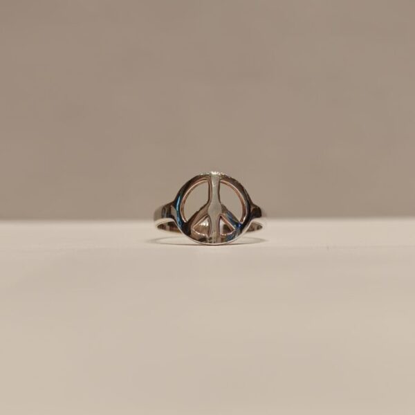 Anillo con Símbolo de la Paz